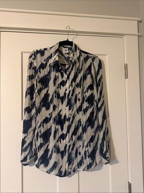 CAbi Women's Brushstroke Button-Front Blouse — Navy & White